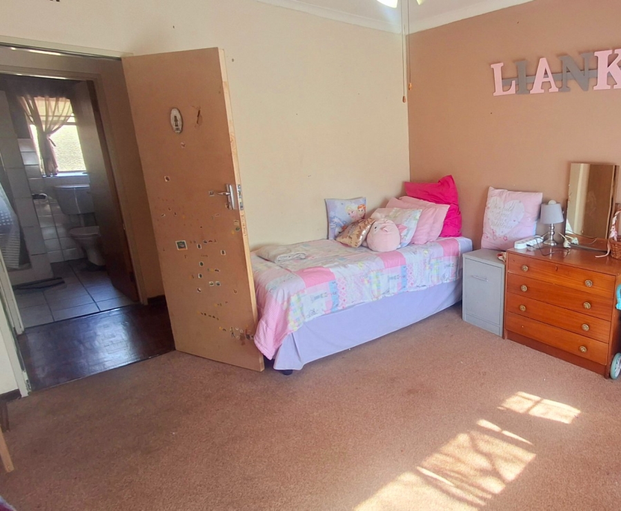 3 Bedroom Property for Sale in Roodia Free State